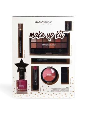 Kit cosmetic Essential, cu produse de machiaj si lac de unghii, Magic Studio Engros