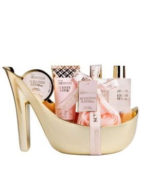 Set gel dus, lotiune corp, crema maini, exfoliant, burete plasa Scented Bath Rose Shoe, IDC Institute 44509, 540 ml Engros