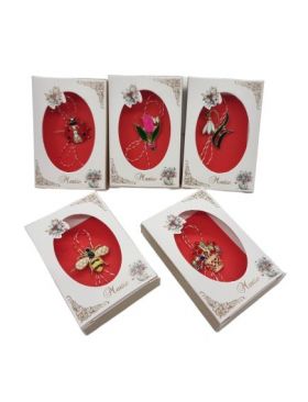 Martisor engros in cutiuta brose metal diverse 24 buc/set