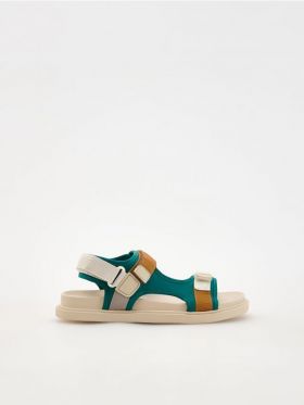 Sandale cu prindere cu scai - multicolor