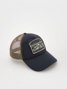 Sapca Trucker cu aplicatie - bleumarin