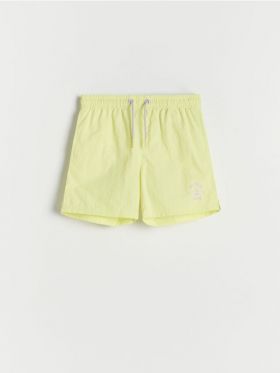 Pantaloni scurti de baie cu imprimeu - verde-galbui