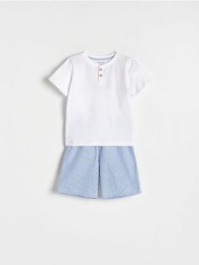 Pijama din bumbac, cu pantaloni scurti - alb