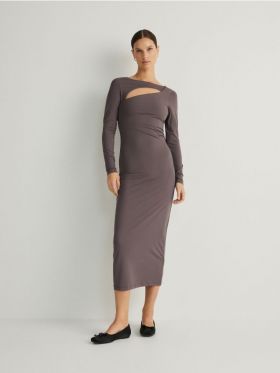 Rochie cu decolteu decorativ - maro