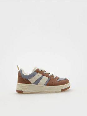 Pantofi sport clasici - brun-auriu