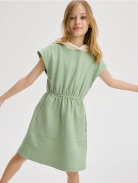 Rochie tricotata cu gluga - verde-aprins