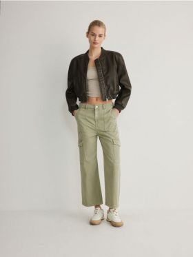 Pantaloni cargo - verde-pal