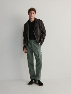 Pantaloni cargo - verde-metalizat