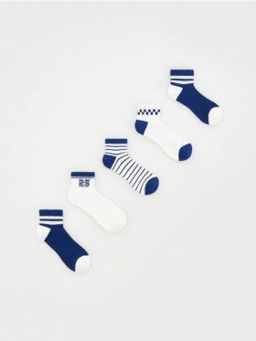 Set de 5 perechi de sosete cu continut ridicat de bumbac - alb