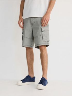 Pantaloni scurti cargo - gri-neutru