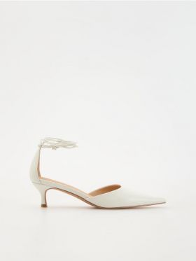 LADIES` PUMPS - crem