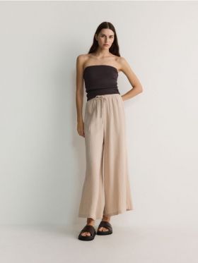 Pantaloni tip culotte - nude