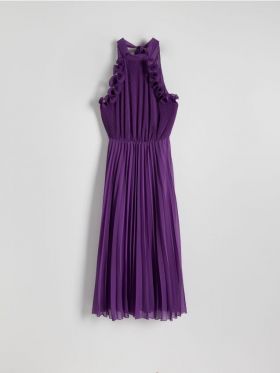 Rochie maxi, plisata, cu guler inalt - violet