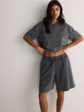 LADIES` SHORTS - gri-neutru