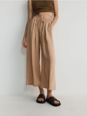 Pantaloni tip culotte din modal - roz-piersica