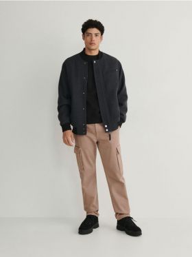 Pantaloni loose cargo - cafeniu