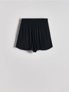 Pantaloni scurti din tesatura unicolora - negru