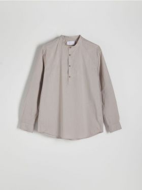 Camasa regular fit cu guler inalt - bej