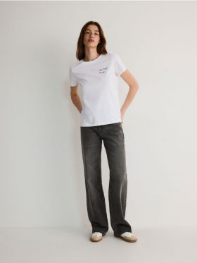 Tricou cu broderie - alb