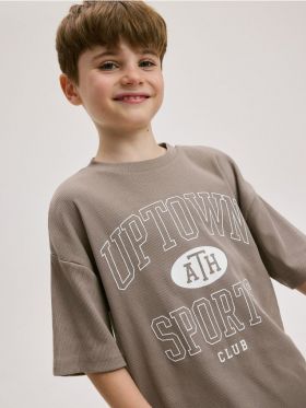 Tricou oversized cu imprimeu - maro