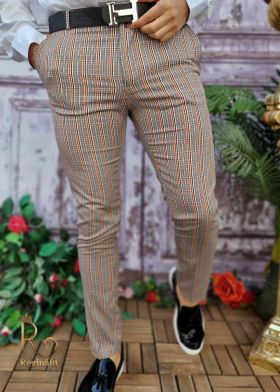 Pantaloni eleganti de barbati maro cu model, croiala slim-fit - PN628