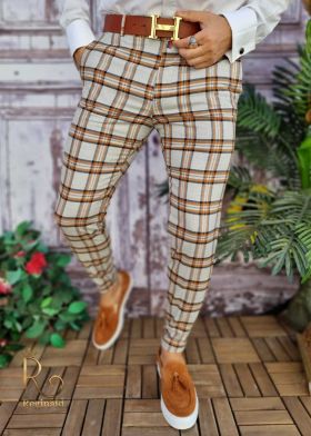 Pantaloni eleganti, bej in carouri maro, conici si elastici - PN562