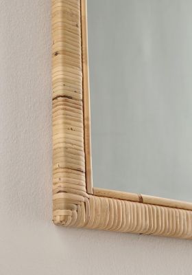 Oglinda decorativa Hakima Arch, Bizzotto, 50 x 70 cm, ratan/MDF, natural