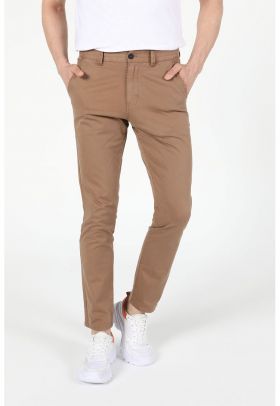 Pantaloni chino slim fit