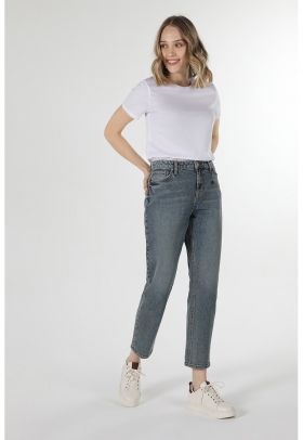 Blugi crop boyfriend