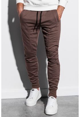 Pantaloni sport cu cusaturi accentuate