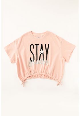 Tricou crop cu text