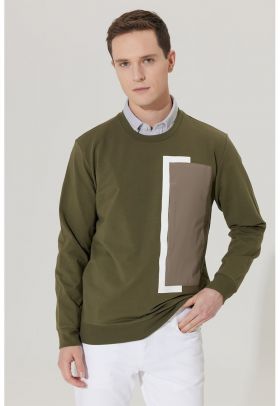 Bluza sport cu decolteu la baza gatului si model colorblock