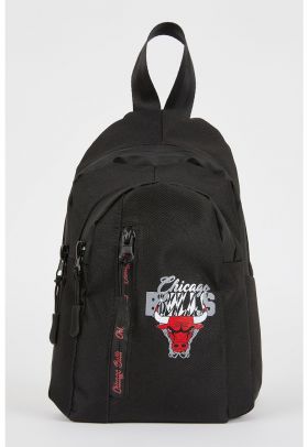 Geanta slingbag cu Chicago Bulls