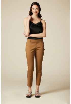 Pantaloni crop cu croiala conica