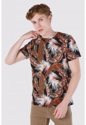 Tricou cu decolteu la baza gatului si model tropical