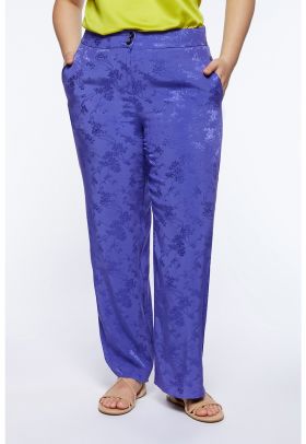 Pantaloni ampli cu model floral