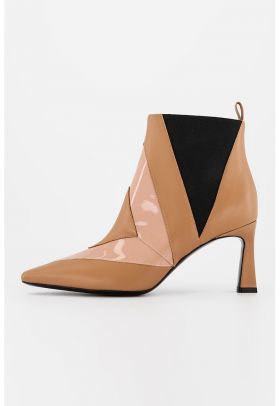 Botine din piele si piele lacuita cu model colorblock