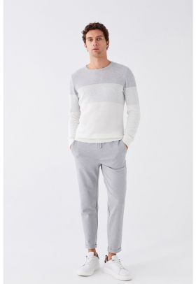 Pantaloni sport cu croiala dreapta si snur de ajustare