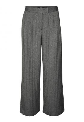 Pantaloni eleganti cu croiala ampla