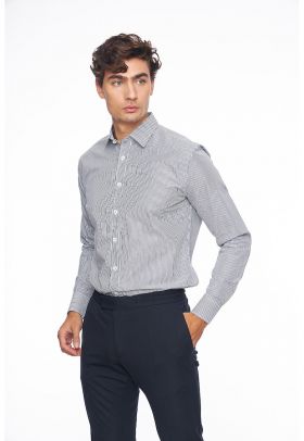 Camasa slim fit cu model cu dungi discrete