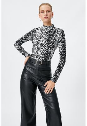 Bluza cu animal print