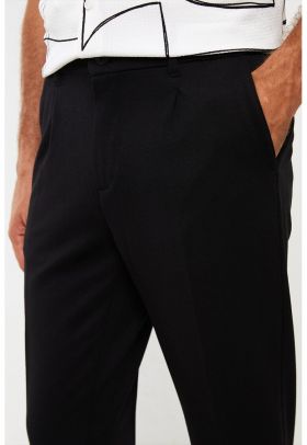 Pantaloni slim fit cu pensa