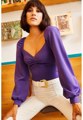 Bluza cu decolteu sweetheart