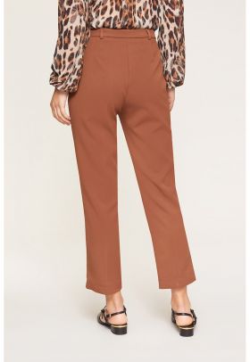 Pantaloni crop cu pensa