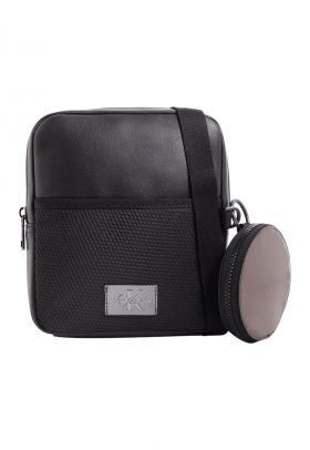 Geanta crossbody de piele ecologica si material textil