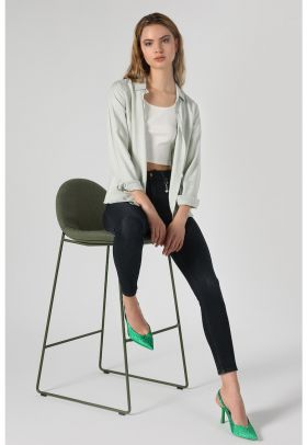 Camasa regular fit cu guler ascutit