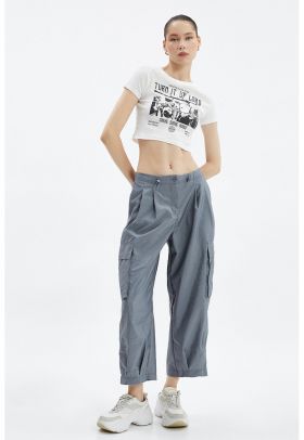 Pantaloni cargo crop