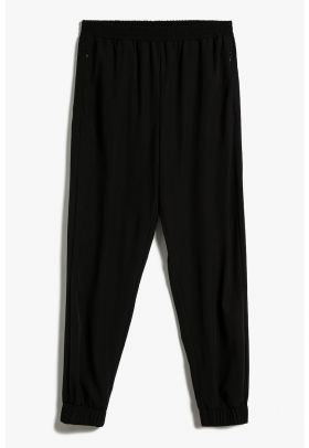 Pantaloni de trening crop conici