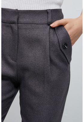 Pantaloni eleganti cu croiala conica