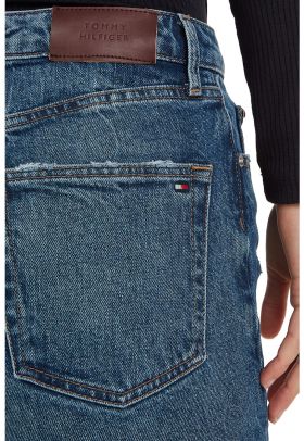 Blugi relaxed fit cu talie medie